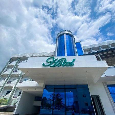 Hotel Vallee Des Princes Douala Kültér fotó