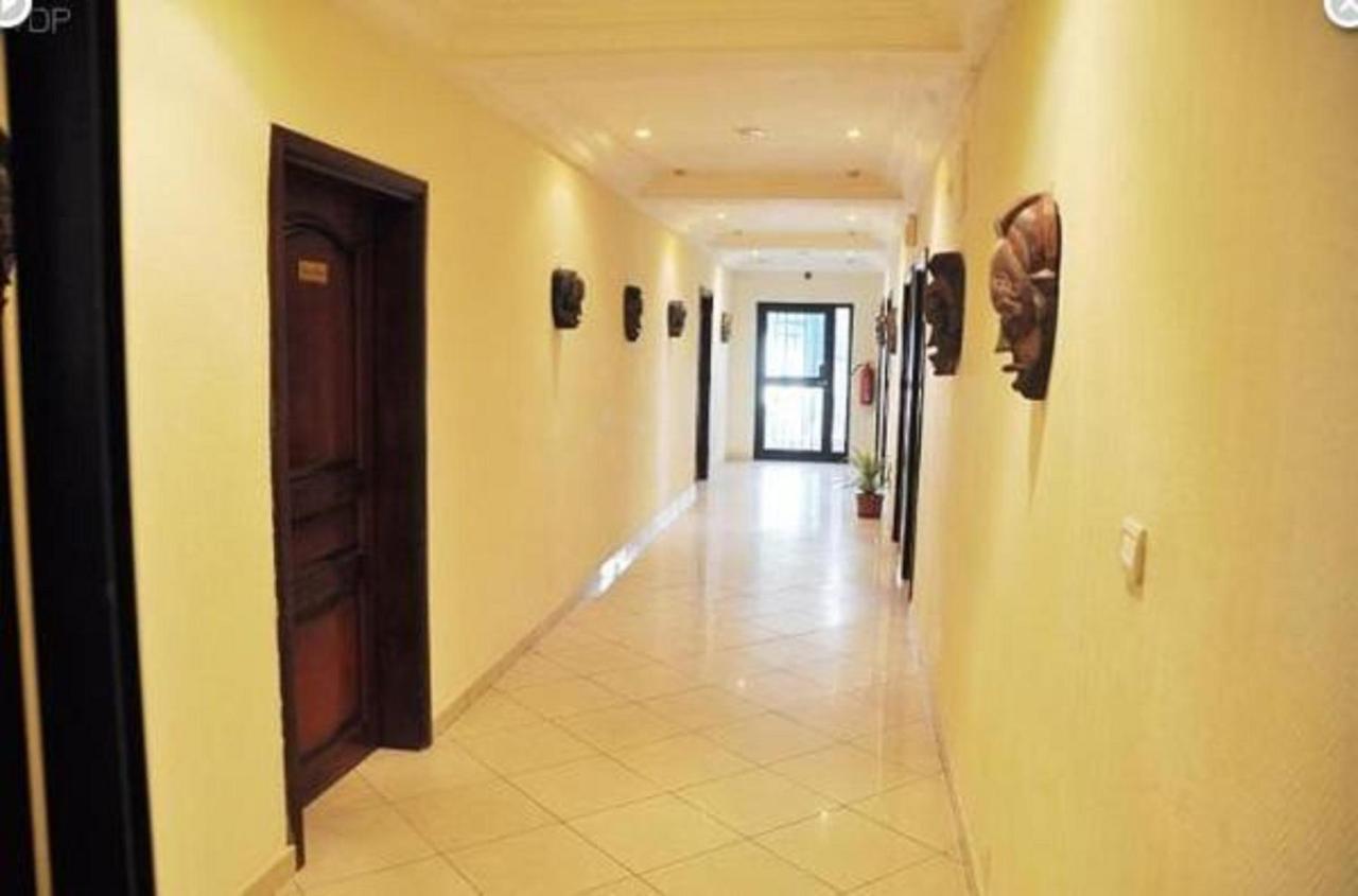 Hotel Vallee Des Princes Douala Kültér fotó